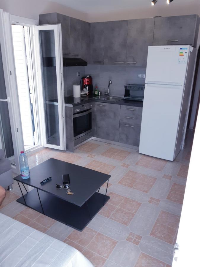 Α Peaceful Nest Apartman Volímesz Kültér fotó